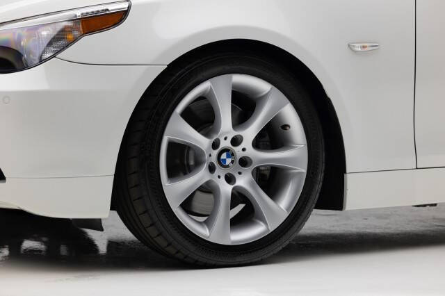 2004 BMW 5 Series 545i
