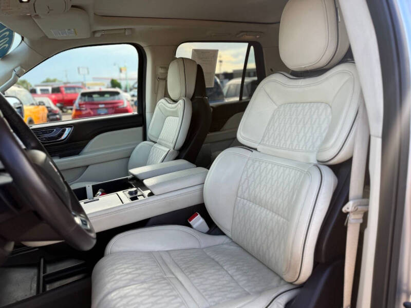 2021 Lincoln Navigator Black Label