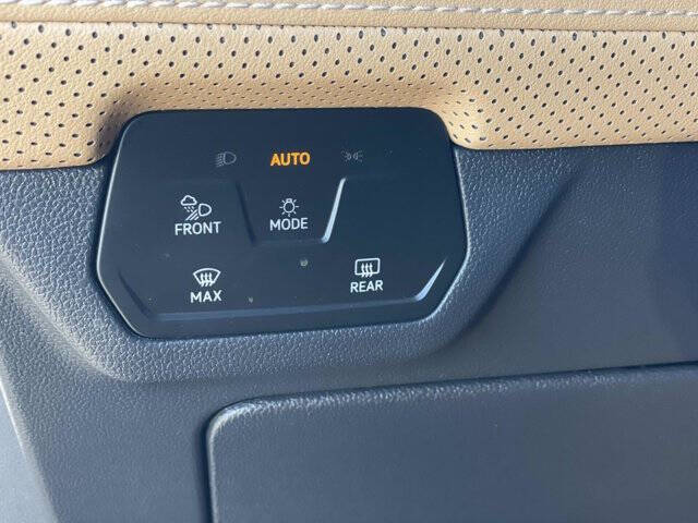 2024 Volkswagen Atlas Cross Sport SEL R-Line 4Motion