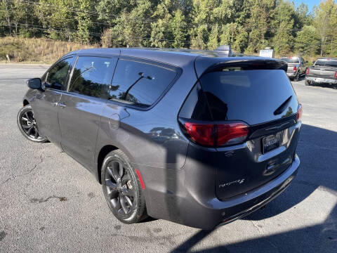2020 Chrysler Pacifica Touring