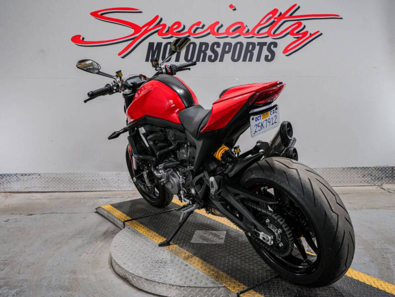 2021 Ducati Monster