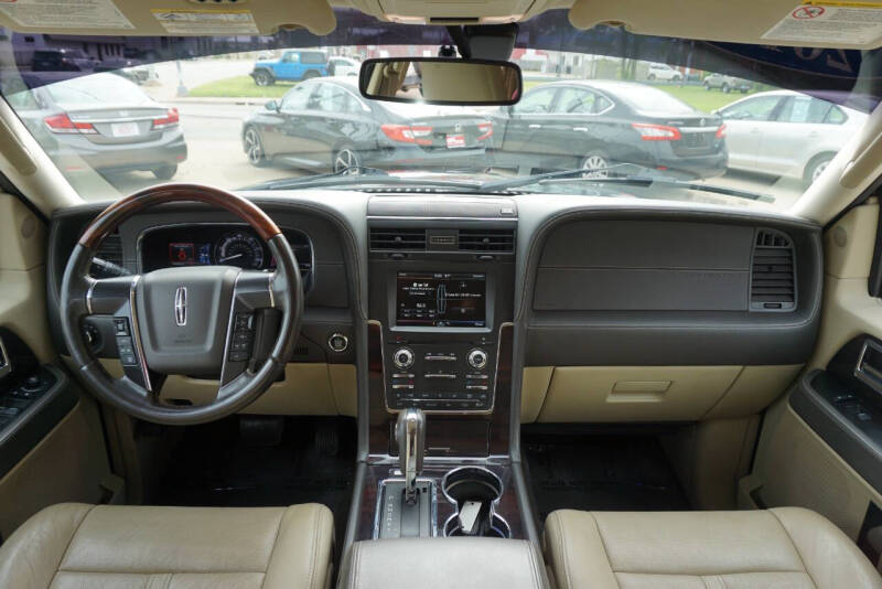 2015 Lincoln Navigator Base - Photo 8