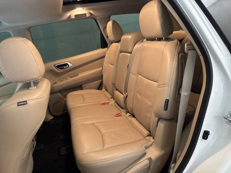 2018 Nissan Pathfinder Platinum