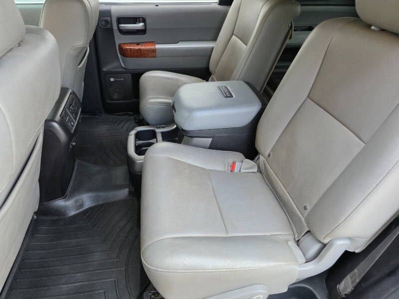 2019 Toyota Sequoia Platinum