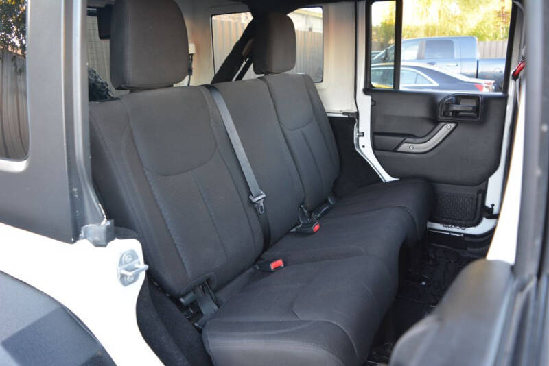 2016 Jeep Wrangler Unlimited Sport S - Photo 23