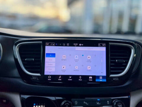 2021 Chrysler Pacifica Touring L