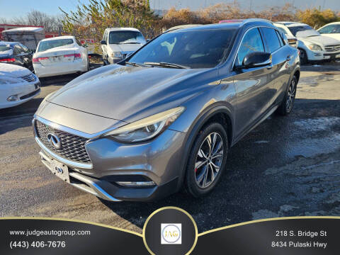 2017 Infiniti QX30 Premium