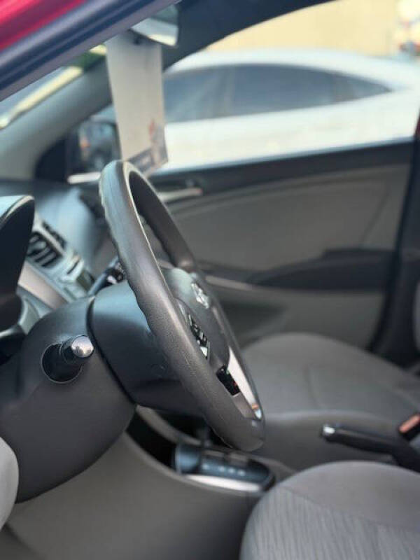 2017 Hyundai Accent Value Edition