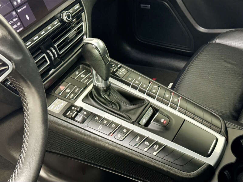 2020 Porsche Macan