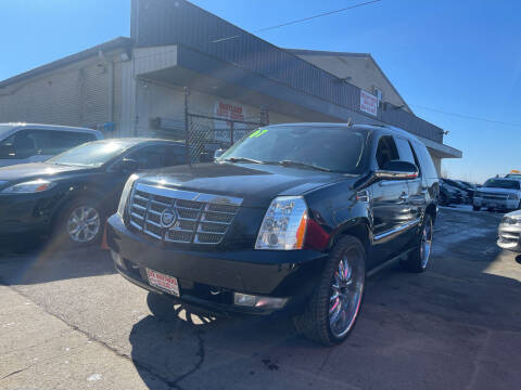 2007 Cadillac Escalade for sale at Six Brothers Mega Lot in Youngstown OH