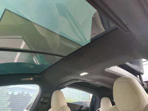 2022 Tesla Model X Plaid