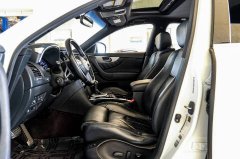 2015 Infiniti QX70