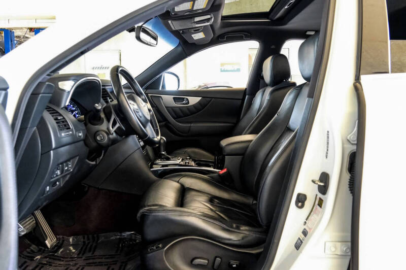 2015 Infiniti QX70