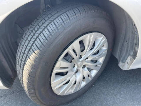 2014 Toyota Camry Hybrid