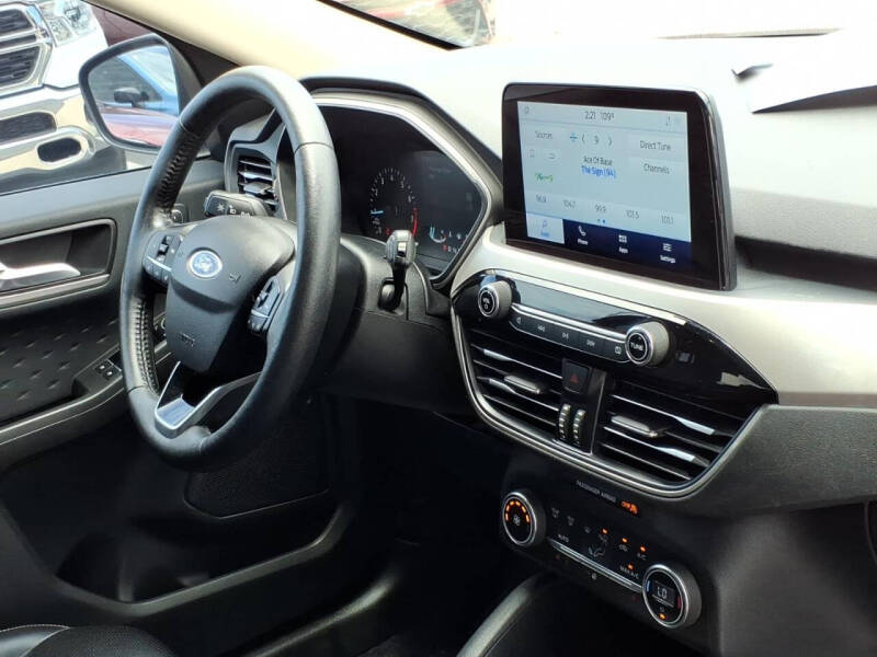 2020 Ford Escape SEL
