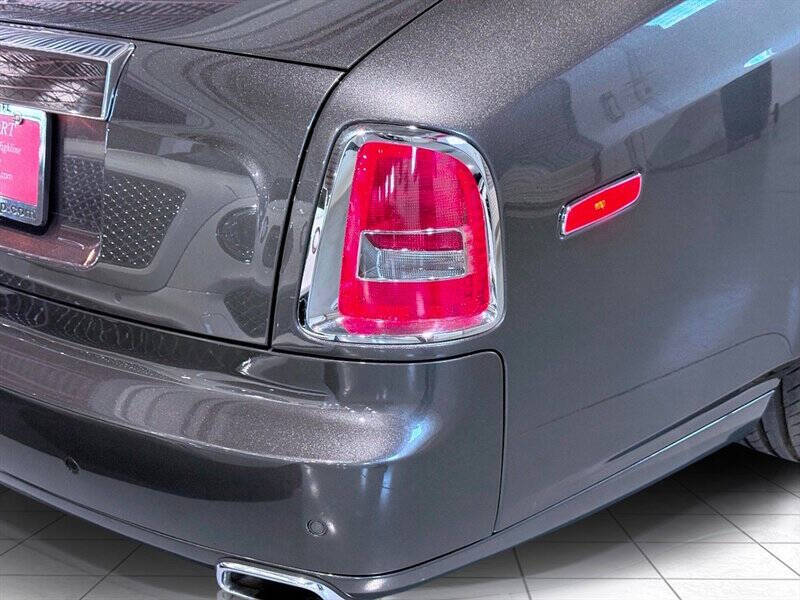 2012 Rolls-Royce Phantom Drophead Coupe 12