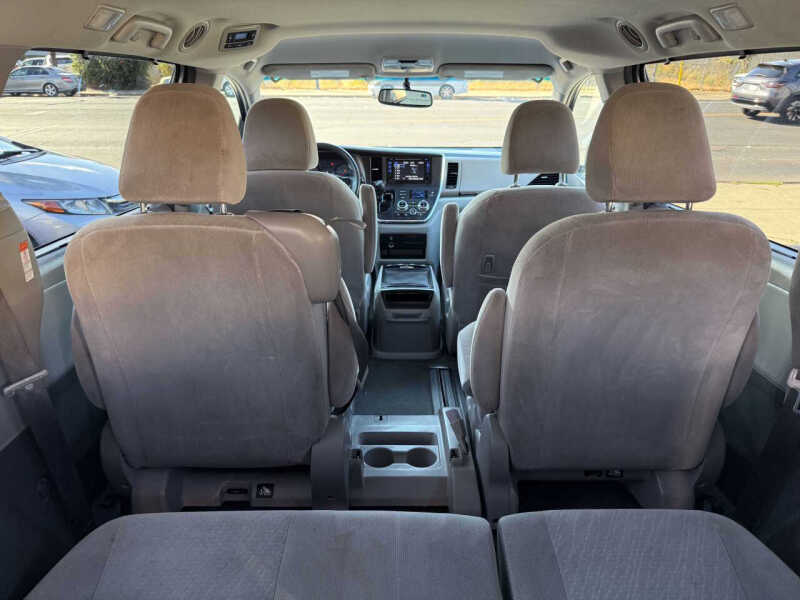 2017 Toyota Sienna