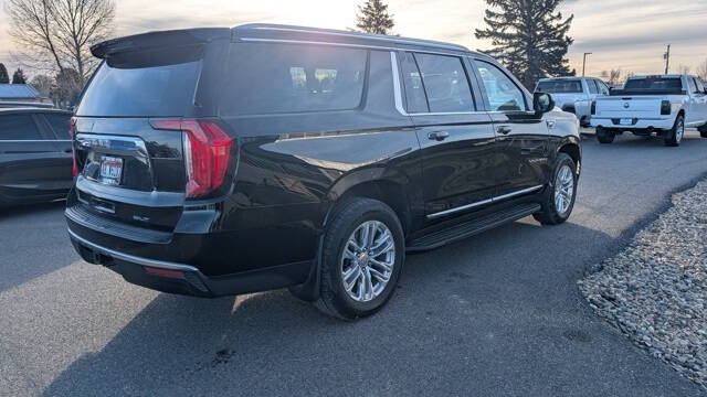 2022 GMC Yukon XL SLT