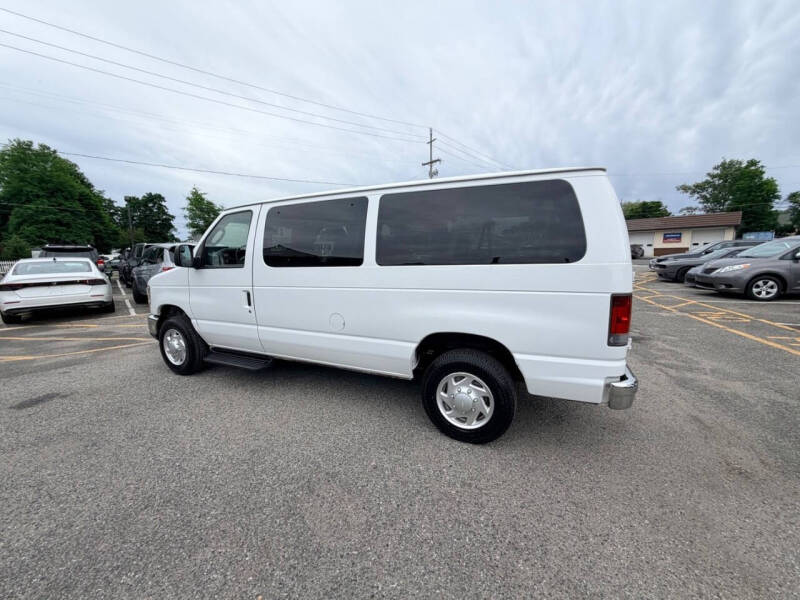 2012 Ford E-Series E-350 SD XLT