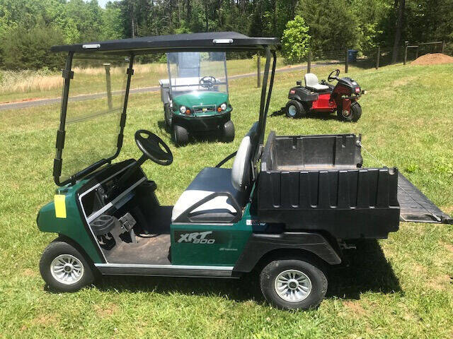 2016 Club Car XRT 800 Utility Cart for sale at Mathews Turf Equipment in Hickory NC