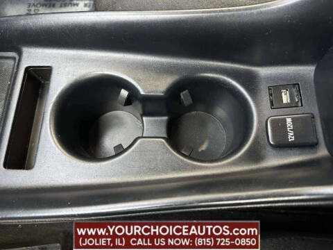 2022 Toyota Prius LE