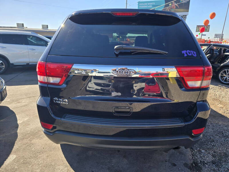 2011 Jeep Grand Cherokee Laredo