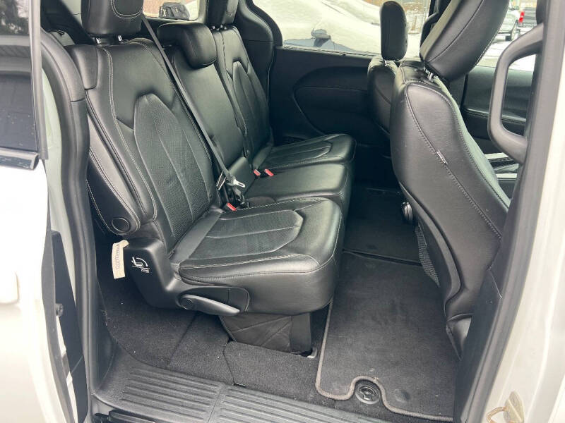 2019 Chrysler Pacifica Touring L