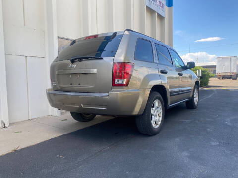2006 Jeep Grand Cherokee Laredo