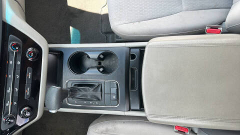 2018 Kia Sedona L