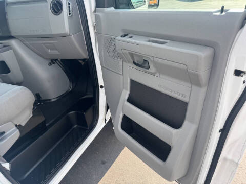 2011 Ford E-Series E-250