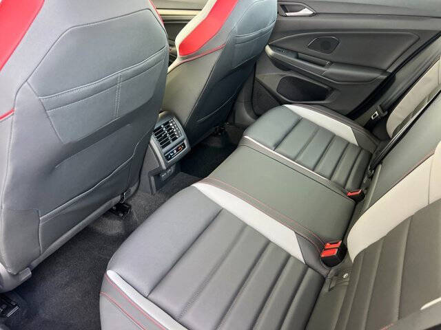 2026 Volkswagen Golf GTI Autobahn