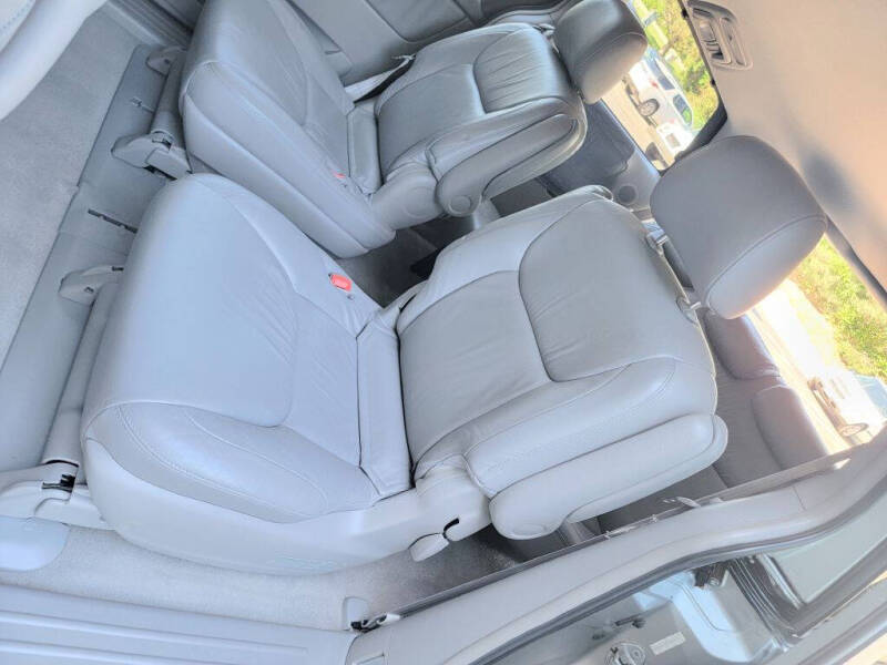 2004 Toyota Sienna