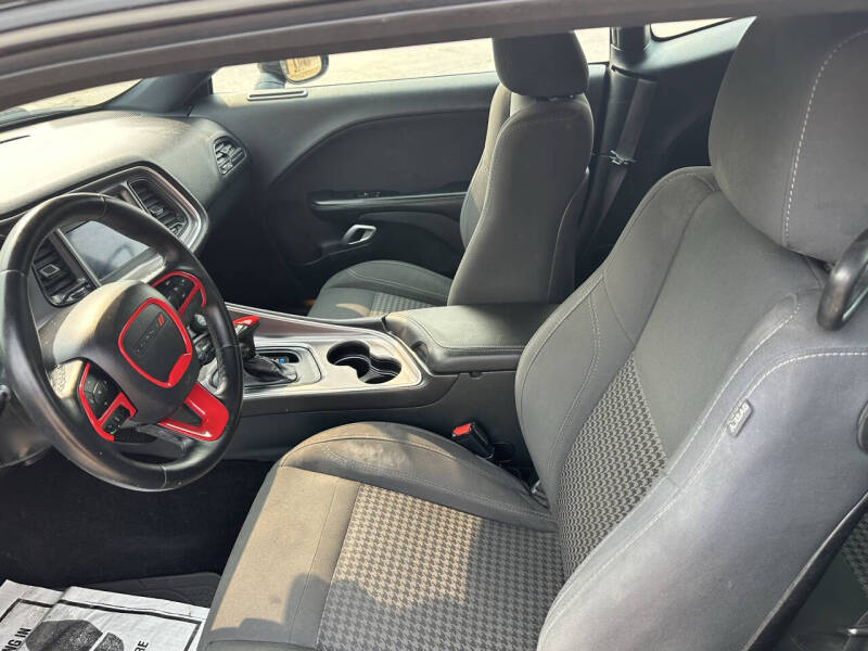 2019 Dodge Challenger SXT