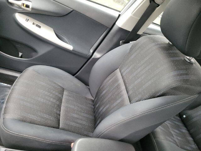 2012 Toyota Corolla LE