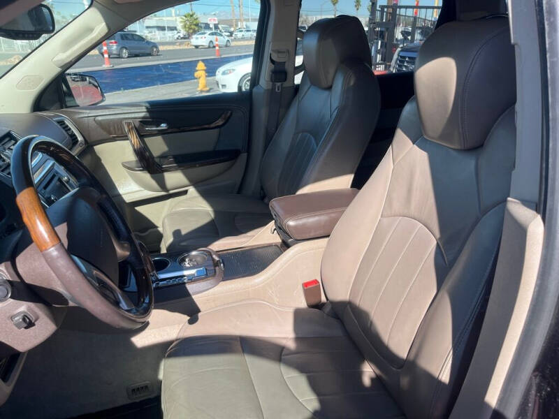 2013 GMC Acadia Denali