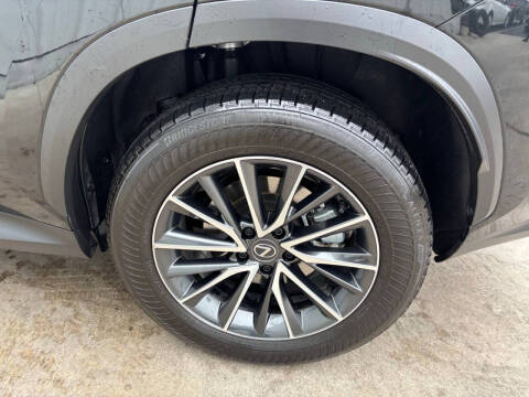 2025 Lexus NX 350h Premium