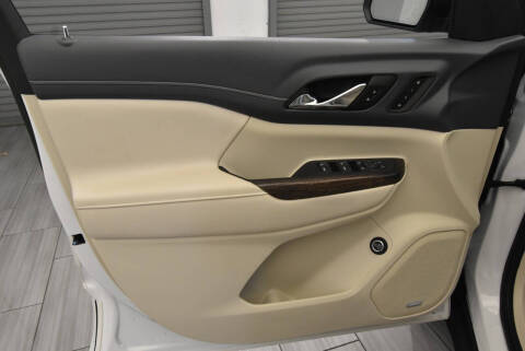 2022 GMC Acadia Denali