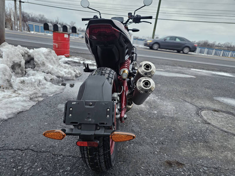 2022 Indian FTR CARBON FIBER Champion Ed