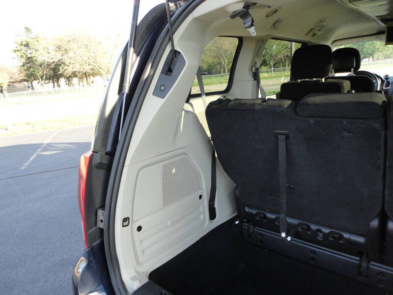 2012 Dodge Grand Caravan Crew