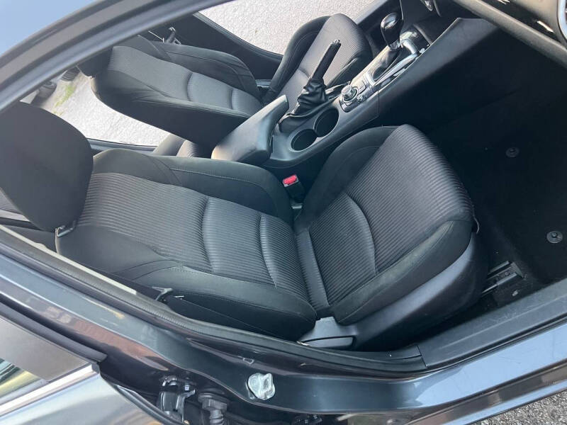 2015 Mazda MAZDA3 i Touring