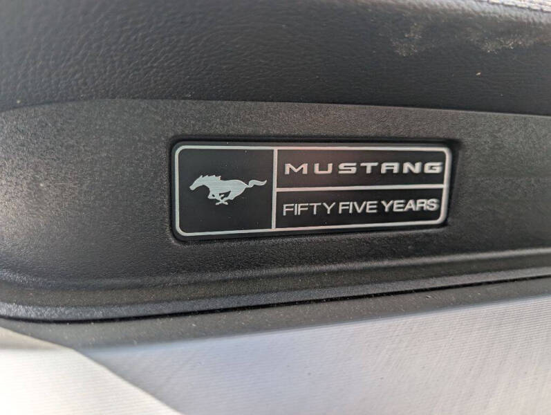 2020 Ford Mustang