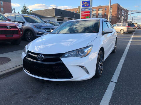 2015 Toyota Camry for sale at OFIER AUTO SALES in Freeport NY