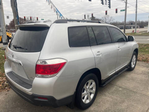 2011 Toyota Highlander SE
