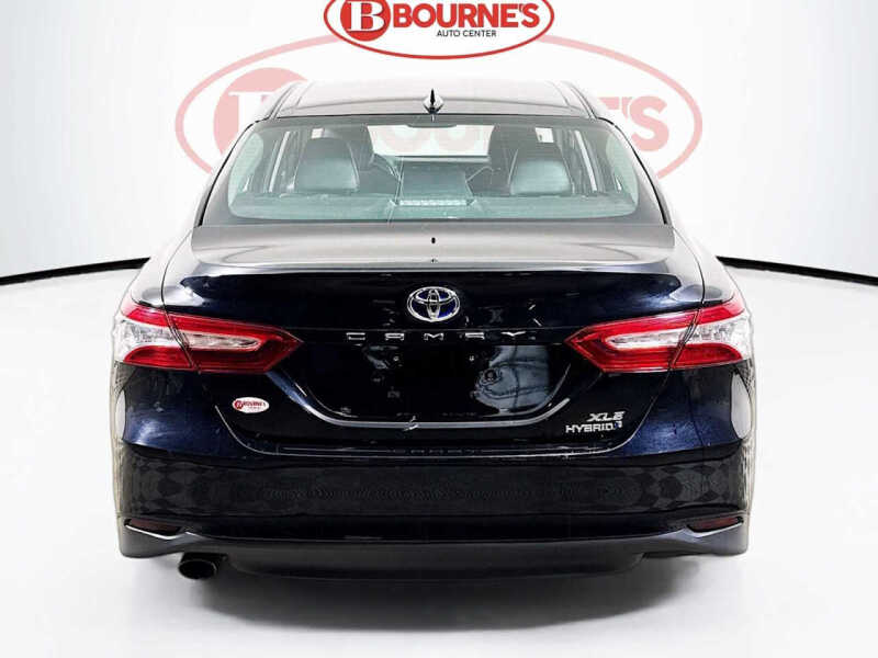 2020 Toyota Camry Hybrid XLE