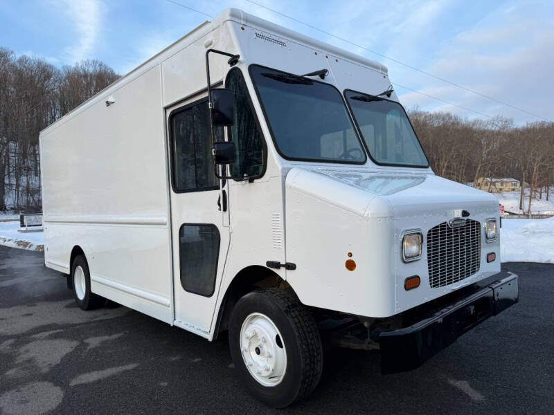 2020 Freightliner MT45 Chassis
