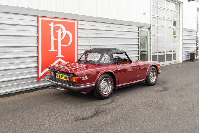 1973 Triumph TR6 40