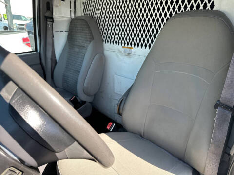 2002 Ford E-Series E-350 SD