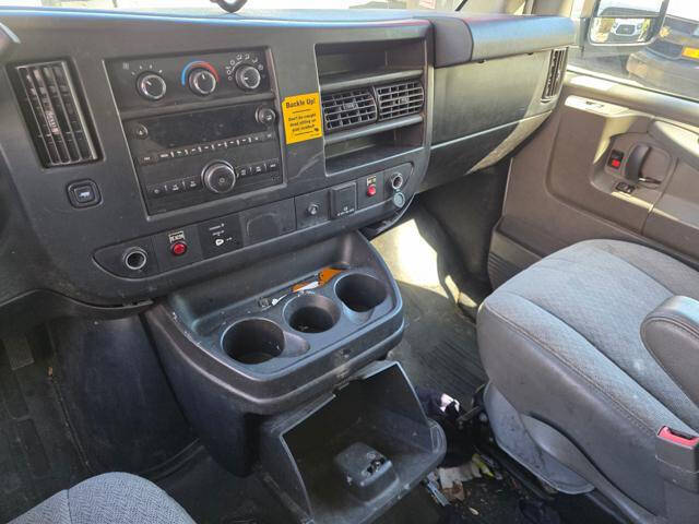 2015 GMC Savana 2500