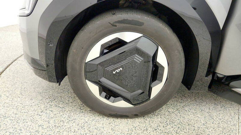 2024 Kia EV9 Land