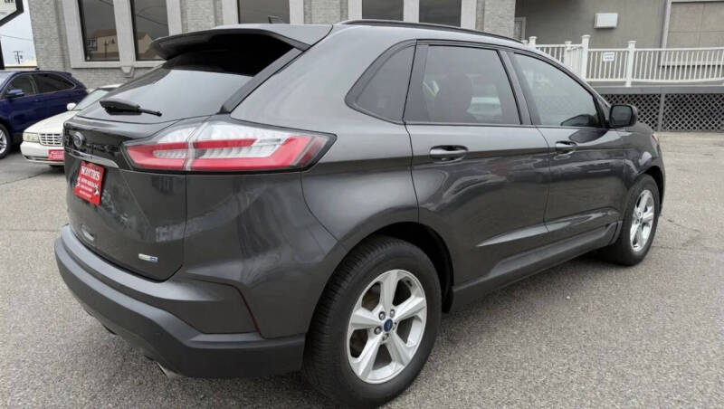 2020 Ford Edge SE